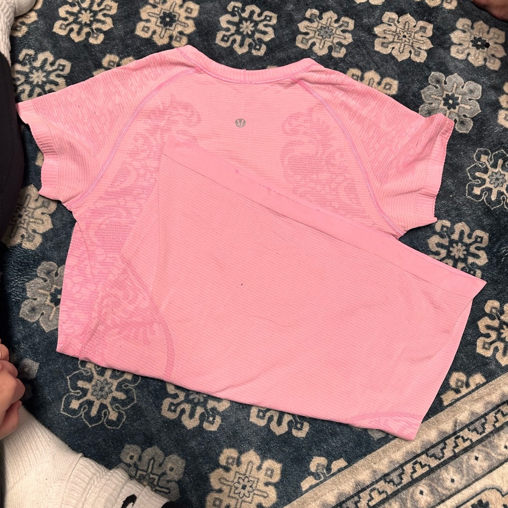 Lululemon Swiftly Tech Short Sleeve Tee|Size 8|Pink Lace Floral RARE
